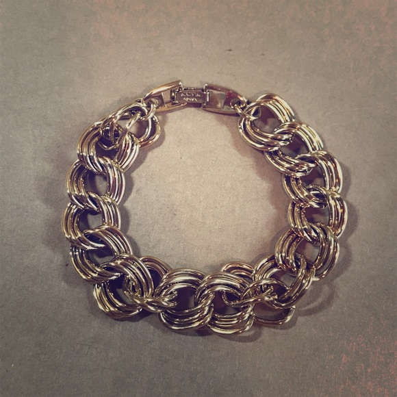 SIGNED Vintage Napier Gold Tone Link Bracelet - Picture 1 of 7